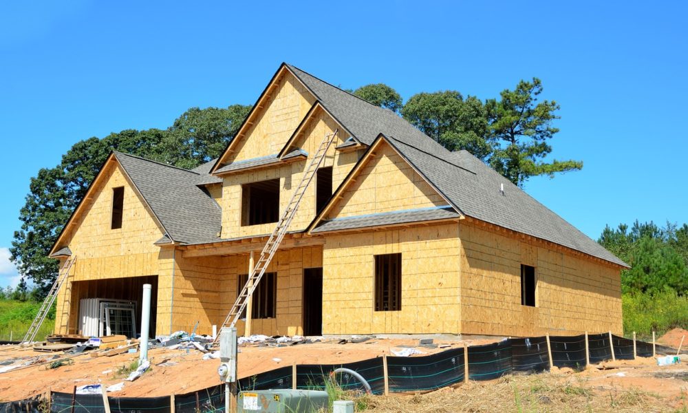 Zgodnie z aktualnymi regulaminami nowo tworzone domy muszą być oszczędnościowe.