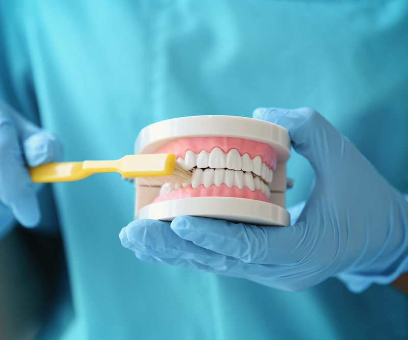 Całościowe leczenie dentystyczne – znajdź trasę do zdrowych i pięknego uśmiechu.